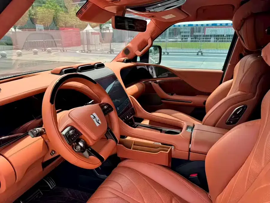 BYD U8 Looking up to U8 2023 Deluxe Edition 2024 — миниатюра 4