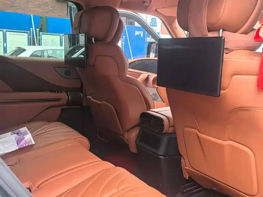 BYD U8 Looking up to U8 2023 Deluxe Edition 2024 — миниатюра 2