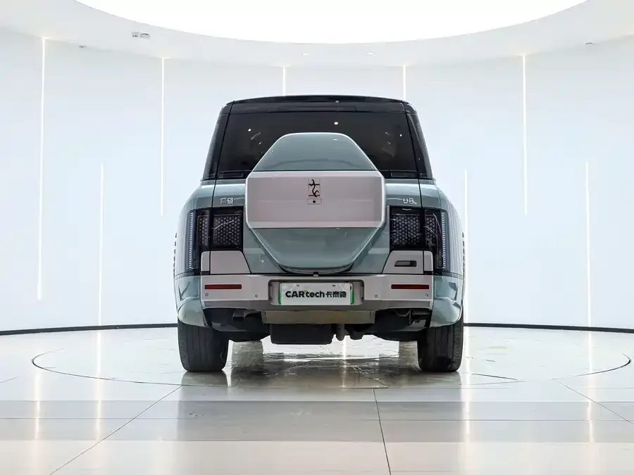 BYD U8 Looking up to U8 2023 Deluxe Edition 2024 — миниатюра 4