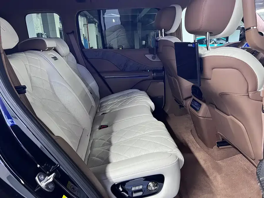 BYD U8 Looking up to U8 2023 Deluxe Edition 2024 — миниатюра 2