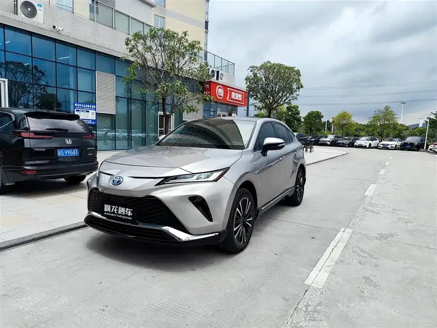 Toyota Venza 2023