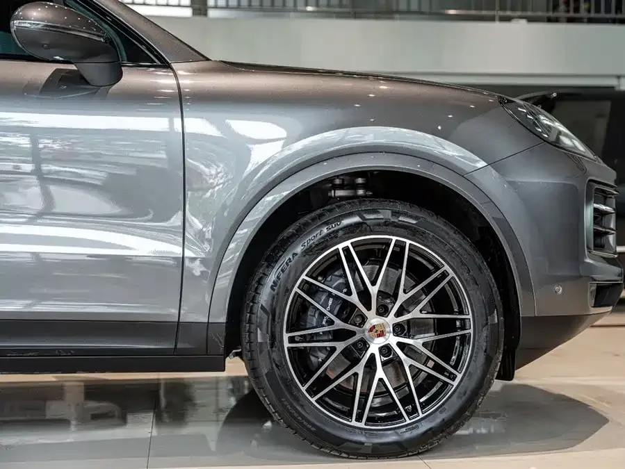 Porsche Cayenne Cayenne 2025 Cayenne 3.0T Dream Chaser Edition 2026 — миниатюра 2
