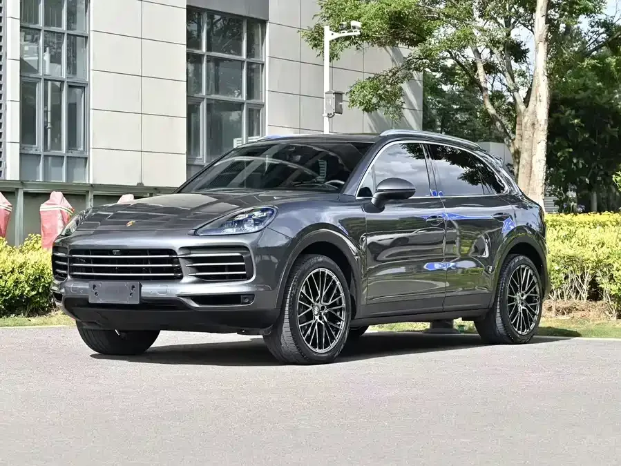 Porsche Cayenne 2022