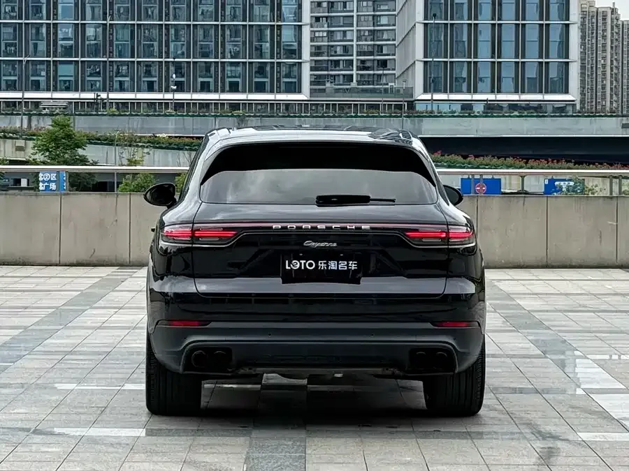 Porsche Cayenne Cayenne 2022 Cayenne 3.0T Platinum Edition 2022 — миниатюра 2