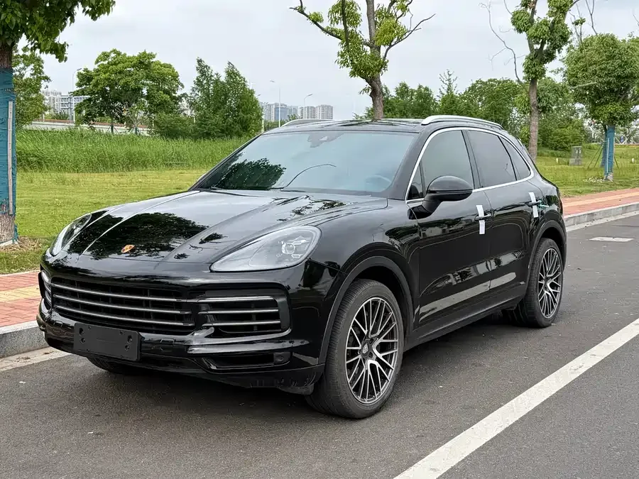 Porsche Cayenne 2022