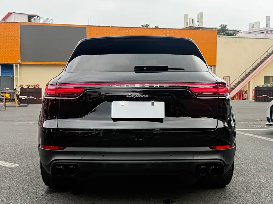 Porsche Cayenne Cayenne 2023 Cayenne 3.0T Platinum Edition 2023 — миниатюра 4