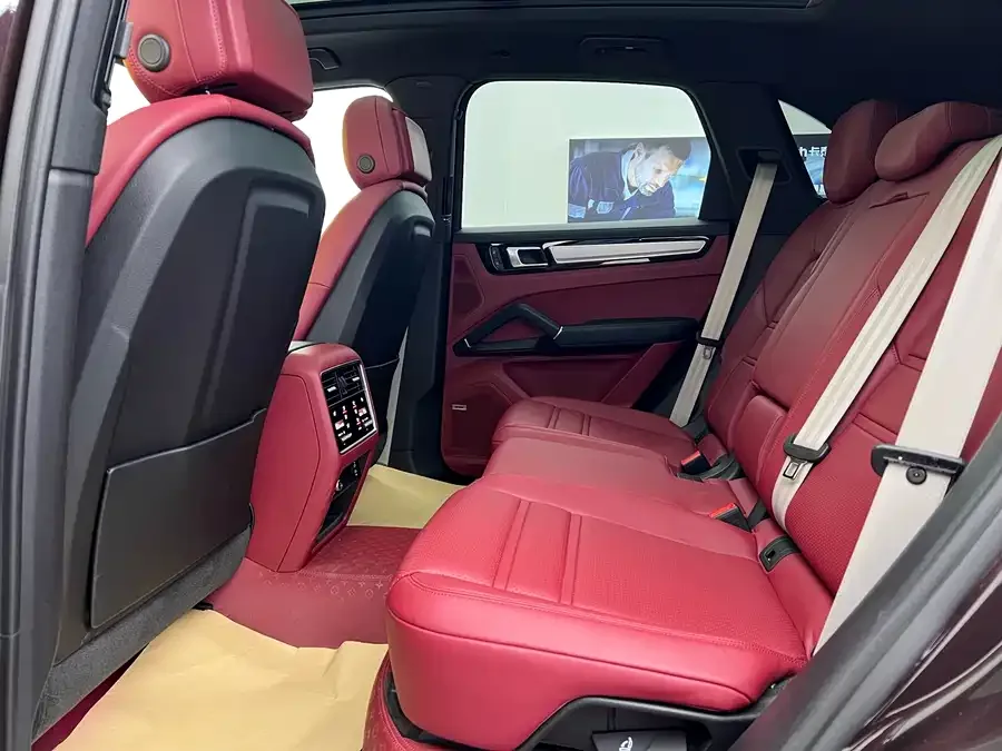 Porsche Cayenne Cayenne 2023 Cayenne 3.0T Platinum Edition 2024 — миниатюра 3