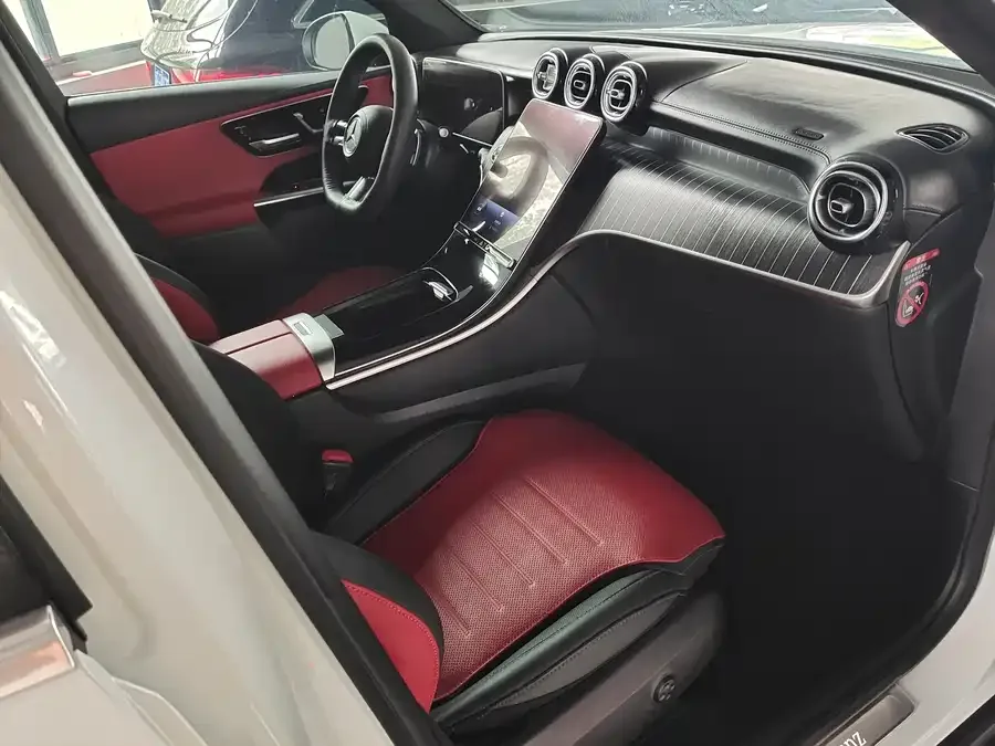 Mercedes-Benz GLC-Class Mercedes-Benz GLC 2024 GLC 260 L 4MATIC dynamic 5-seater 2023 — миниатюра 3