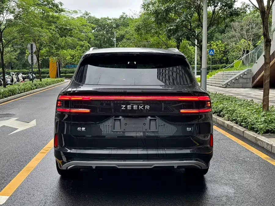 Zeekr 8X Extreme Krypton 8X 2026 Ultra Edition 70kWh 2026 — миниатюра 2