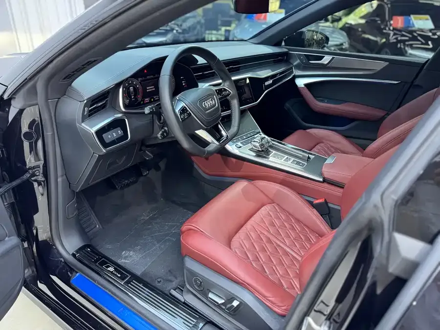 Audi A7L 2024 45 TFSI quattro S-line Black Warrior Edition 2024 — миниатюра 3