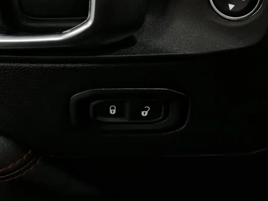 Jeep Wrangler Wrangler 2021 2.0T Robin Hood Four-Door Edition 2024 — миниатюра 3