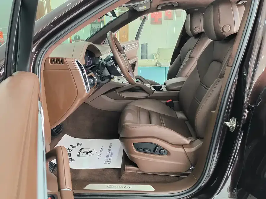 Porsche Cayenne Cayenne 2022 Cayenne 3.0T Platinum Edition 2022 — миниатюра 4