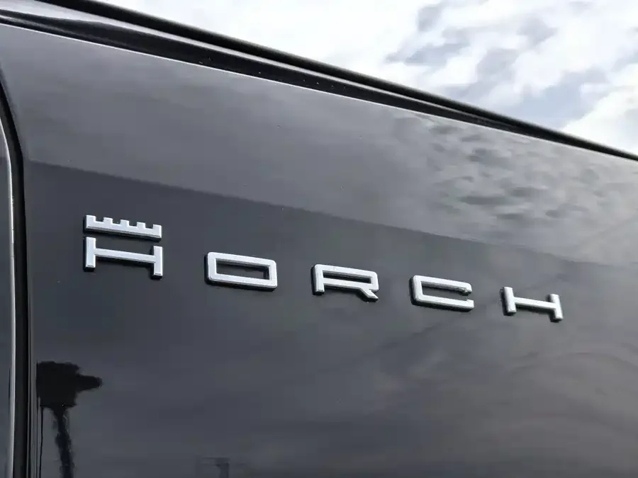 Audi A8 2025 A8L Horch Founder's Edition 55TFSI 2025 — миниатюра 2