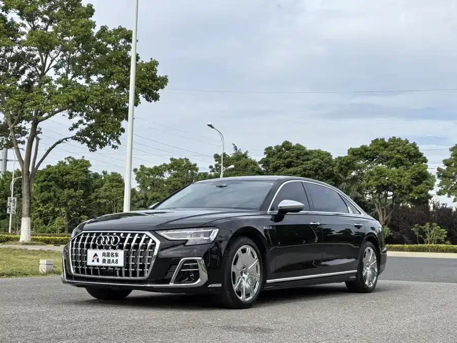 Audi A8 2025