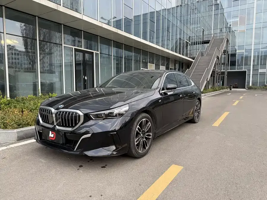 BMW 5 Series 2024