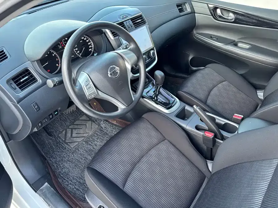 Nissan Tiida Tiida 2024 1.6L CVT cool version 2024 — миниатюра 2