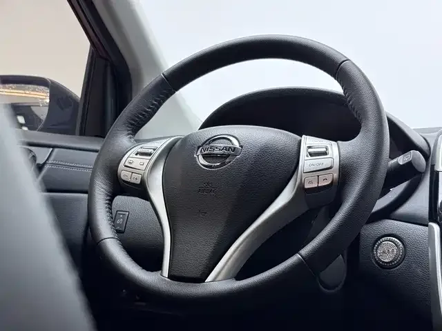 Nissan Tiida Tiida 2023 1.6L CVT Smart Travel Edition 2024 — миниатюра 4
