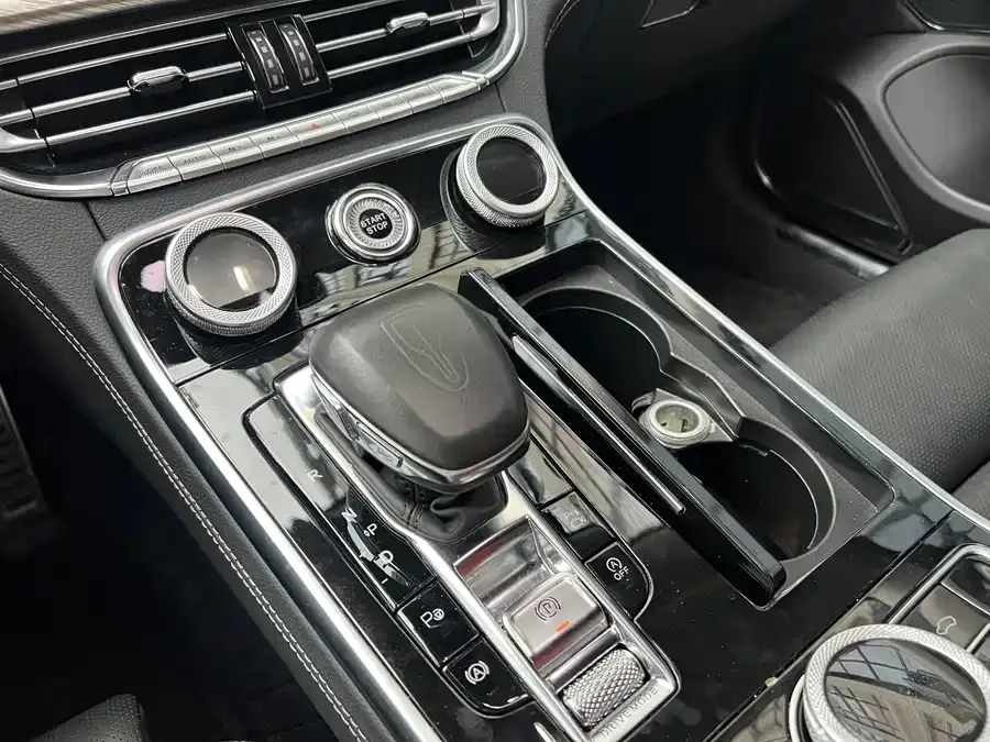 Hongqi H9 Hongqi H9 2020 2.0T Zhilian Qichang Edition 2022 — миниатюра 2