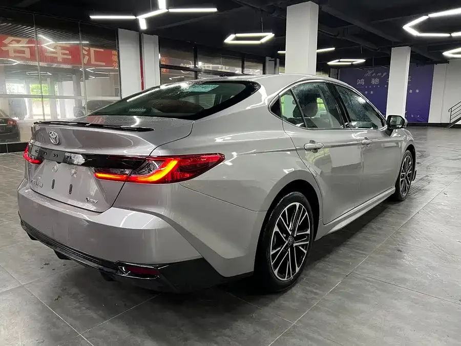 Toyota Camry 2026 Camry 2.0S Sport Edition 2026 — миниатюра 3