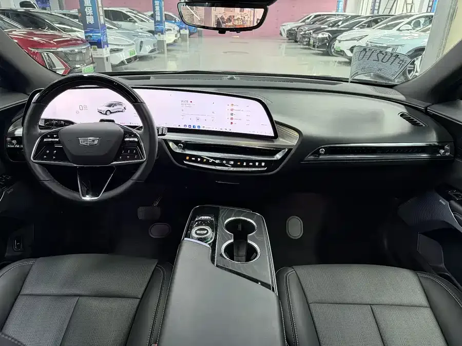 Cadillac IQ Ruige IQ Ruige 2022 rear-wheel drive long-range luxury version 2023 — миниатюра 2