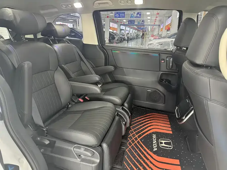 Honda Odyssey 2024 Odyssey 2.0L e:HEV Elite Enjoy Edition 2025 — миниатюра 3