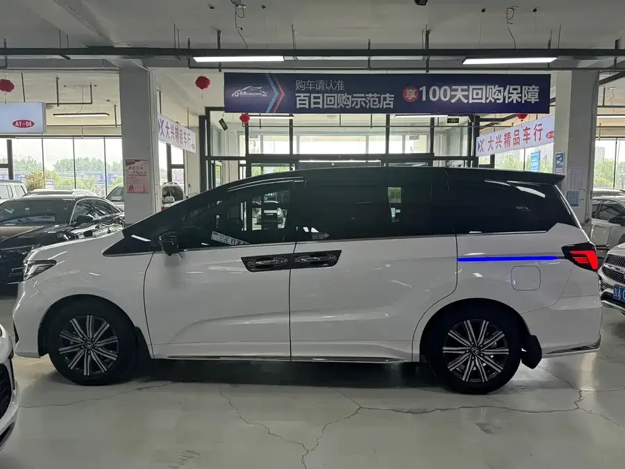 Honda Odyssey 2024 Odyssey 2.0L e:HEV Elite Enjoy Edition 2025 — миниатюра 4
