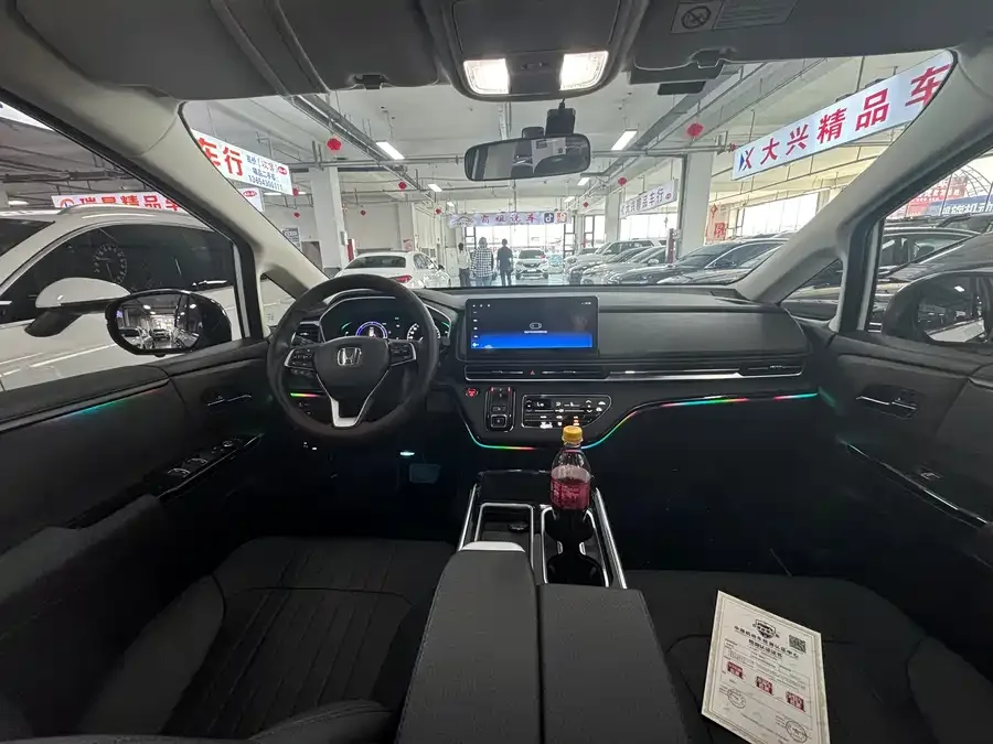 Honda Odyssey 2024 Odyssey 2.0L e:HEV Elite Enjoy Edition 2025 — миниатюра 5