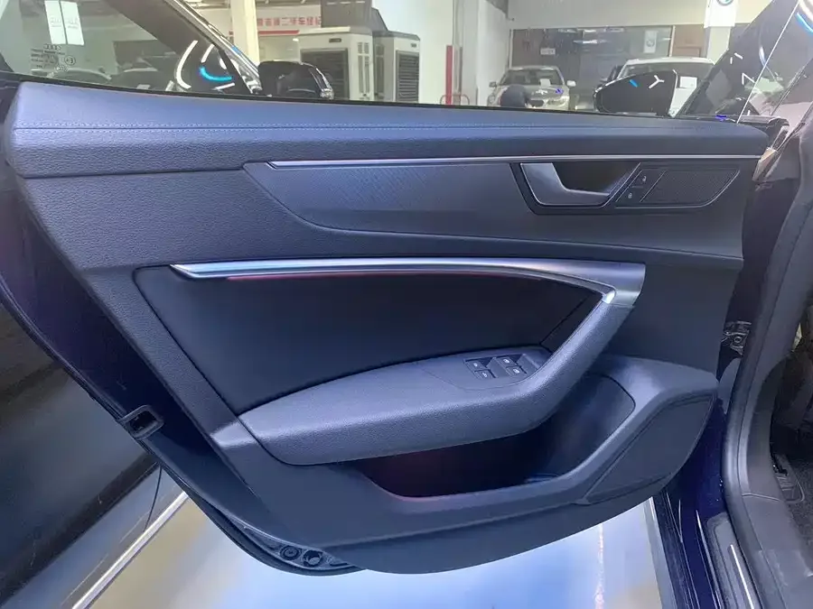 Audi A7L 2022 45 TFSI S-line Dream Youth Edition 2022 — миниатюра 4