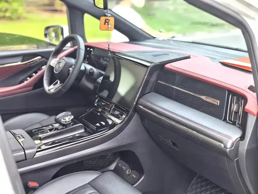 GAC Trumpchi M8 Trumpchi M8 2023 Grandmaster Series Dual Engine Flagship Edition 2023 — миниатюра 4
