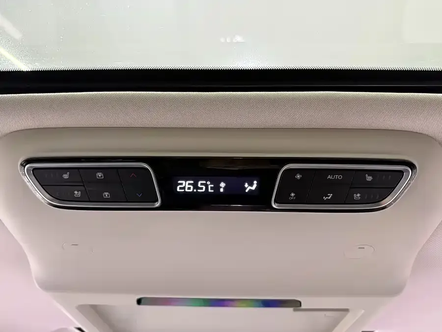 GAC Trumpchi E8 PHEV Trumpchi E8 PHEV 2024 Model 150km/h Dragon Soaring Starry Night+ 2025 — миниатюра 5