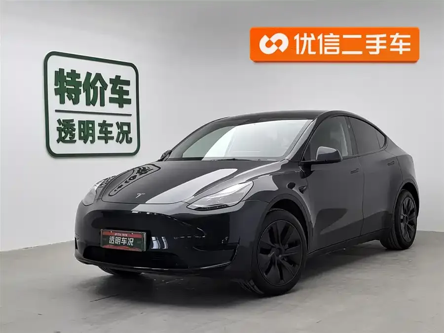 Tesla Model Y 2024