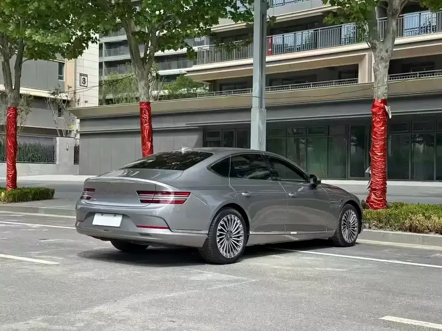 Genesis Pure electric G80 Genesis pure electric G80 2023 pure electric G80 flagship version 2023 — миниатюра 3