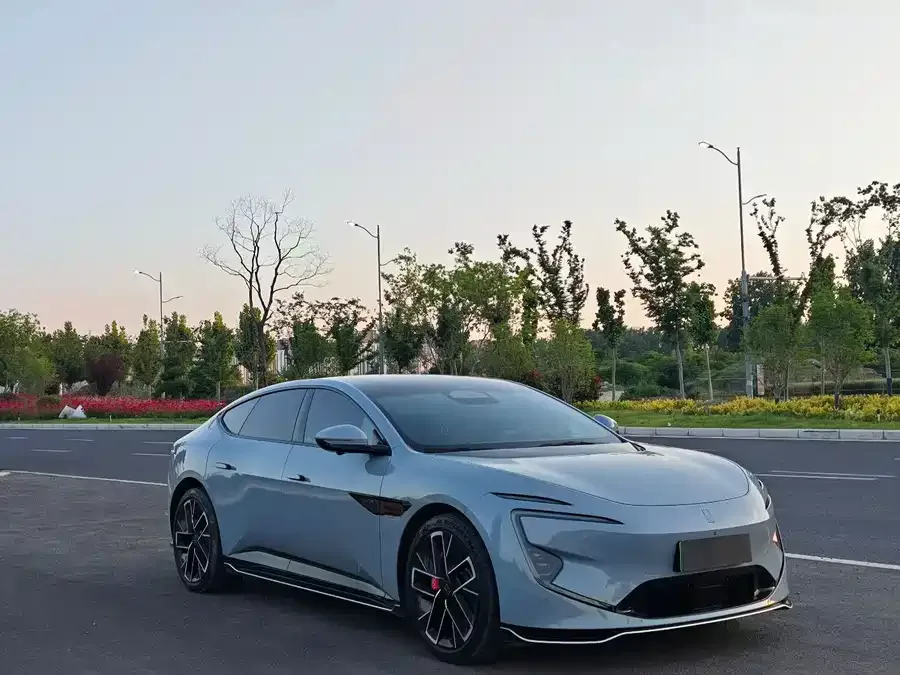 Avatr 12 Avita 12 2023 650 Triple Laser 4WD Performance Edition 2023 — миниатюра 3