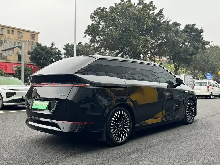 XPeng XPeng X9 XPeng X9 2025 model, pure electric, 740km ultra-long range (Max). 2025 — миниатюра 3