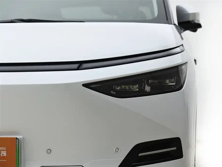 XPeng XPeng X9 XPeng X9 2025 model, pure electric, 740km ultra-long range (Max). 2025 — миниатюра 4