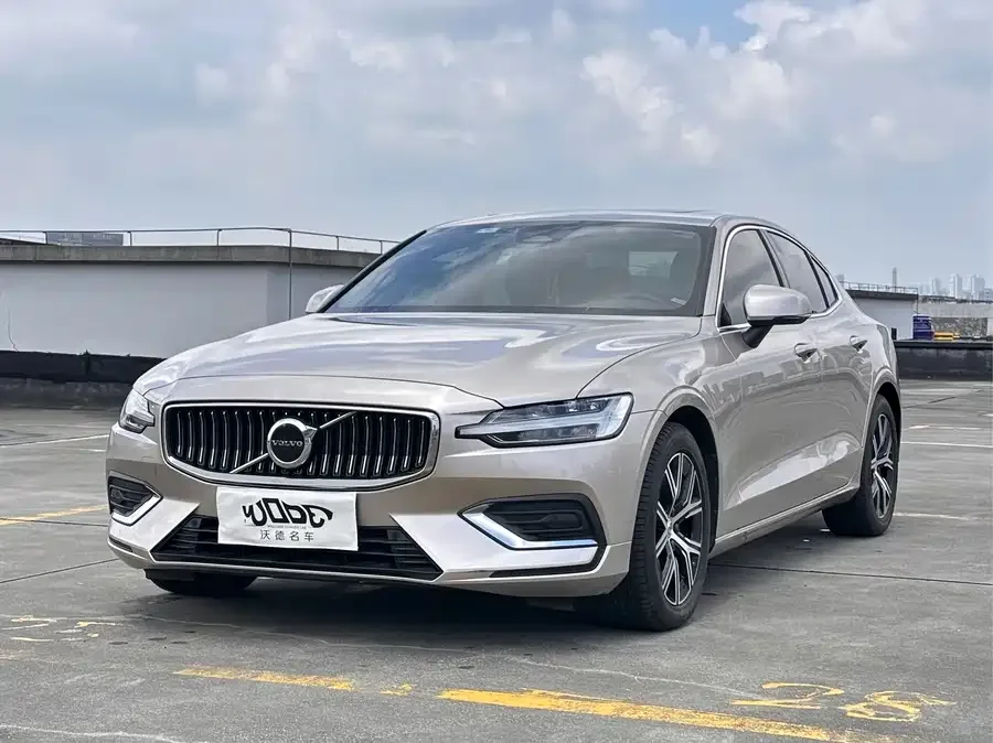 Volvo S60 2024