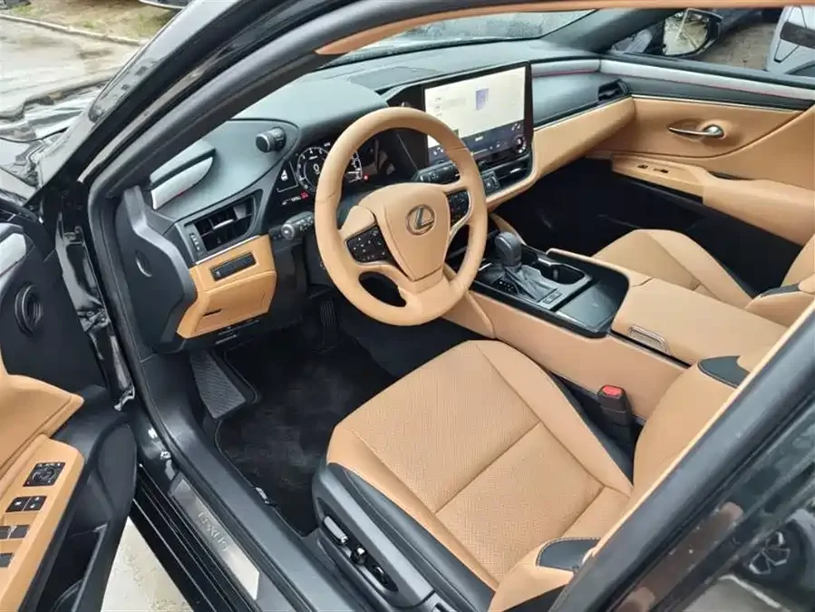Lexus ES 2025 200 Premium Edition 2026 — миниатюра 2