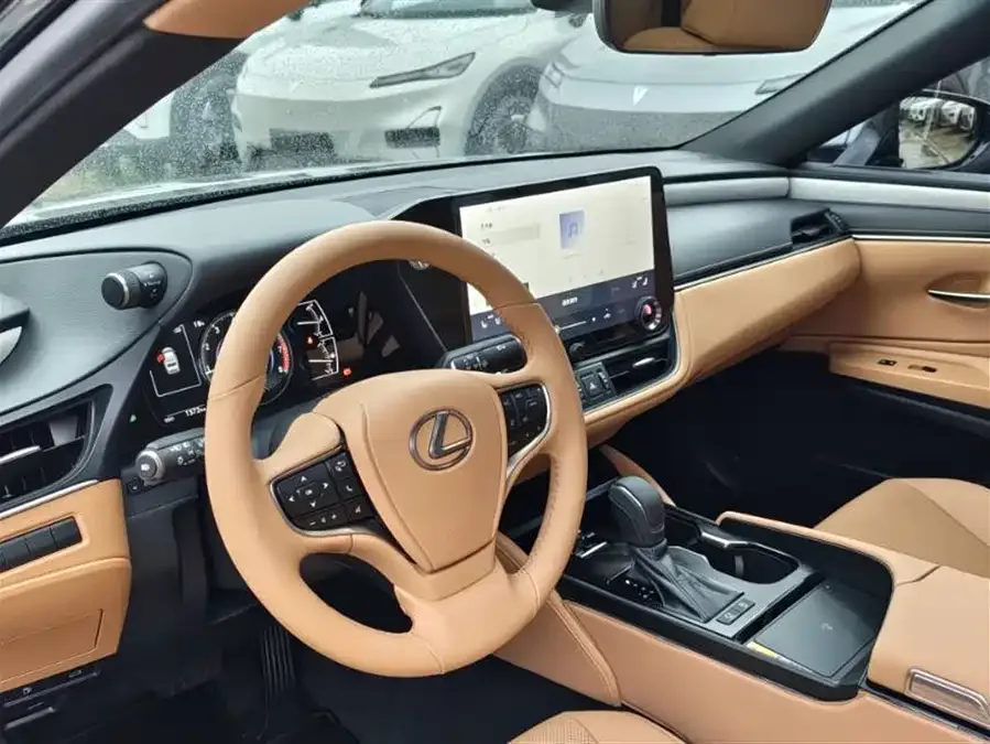 Lexus ES 2025 200 Premium Edition 2026 — миниатюра 5
