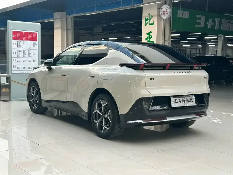 Lynk & Co Z20 Lynk & Co Z20 2025 530km RWD Pro 2025 — миниатюра 3