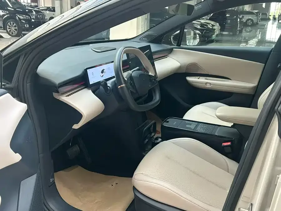 Lynk & Co Z20 Lynk & Co Z20 2025 530km RWD Pro 2025 — миниатюра 4