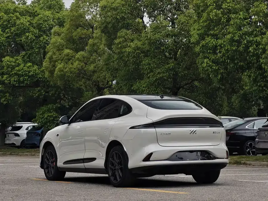 IM Motors LS6 Zhiji LS6 2023 Max Standard Edition 2024 — миниатюра 3