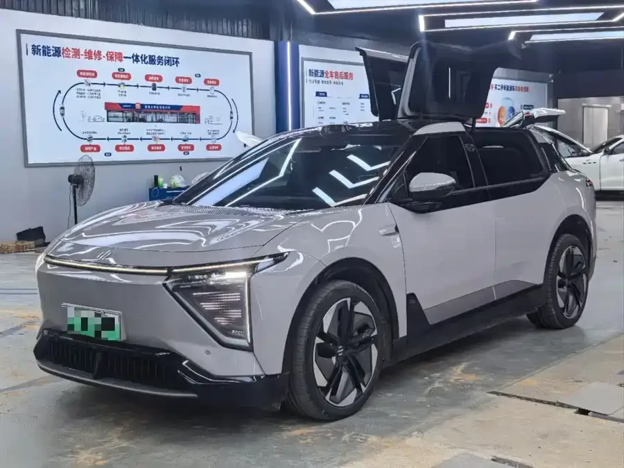HiPhi Y 2023