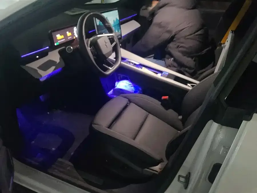 Polestar 4 Polestar 4 2023 dual-motor high-performance PLUS 2024 — миниатюра 3