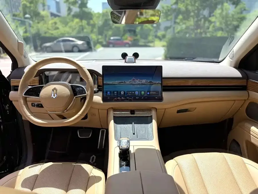 AITO M7 Wenjie M7 2024 1.5T Intelligent Driving 4WD Max Edition 5 Seaters 2024 — миниатюра 2