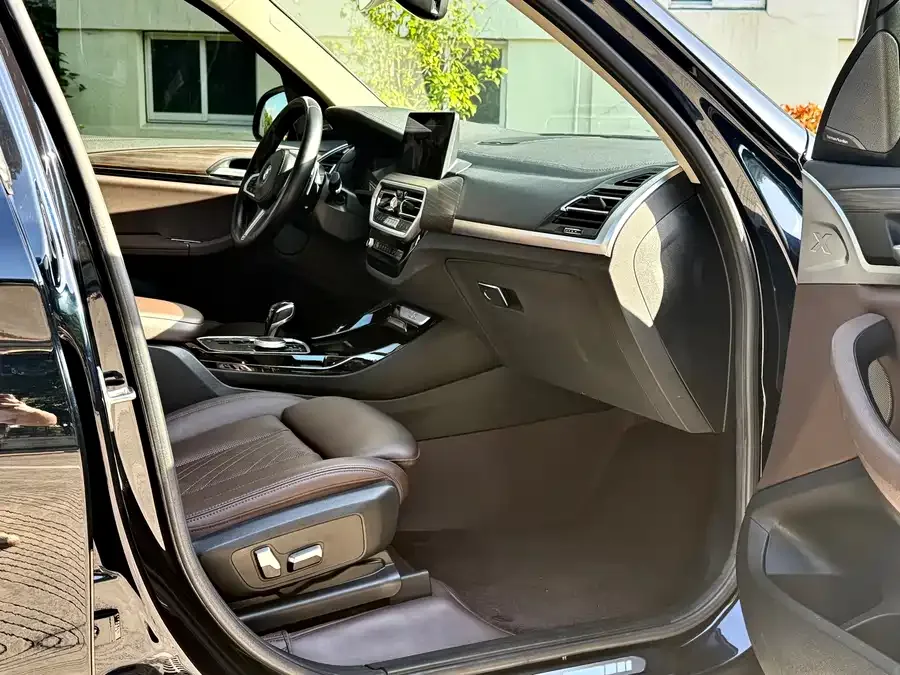 BMW X3 2022 xDrive30i Advanced M Night Package 2022 — миниатюра 3