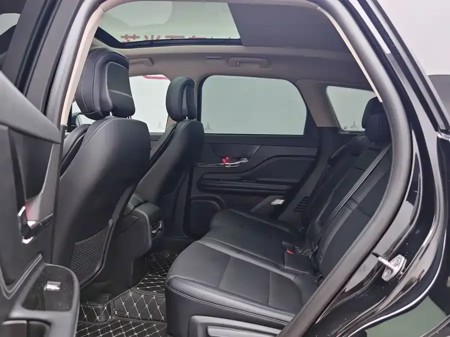 Lincoln Adventurer Adventurer 2024 2.0T two-wheel drive exclusive edition 2025 — миниатюра 4