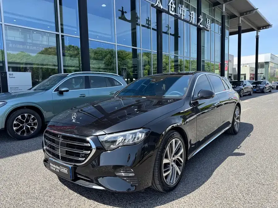 Mercedes-Benz E-Class 2025
