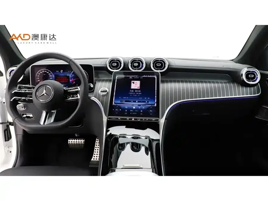 Mercedes-Benz GLC Coupe Mercedes-Benz GLC Coupe 2024 GLC 300 4MATIC Coupe SUV 2024 — миниатюра 2