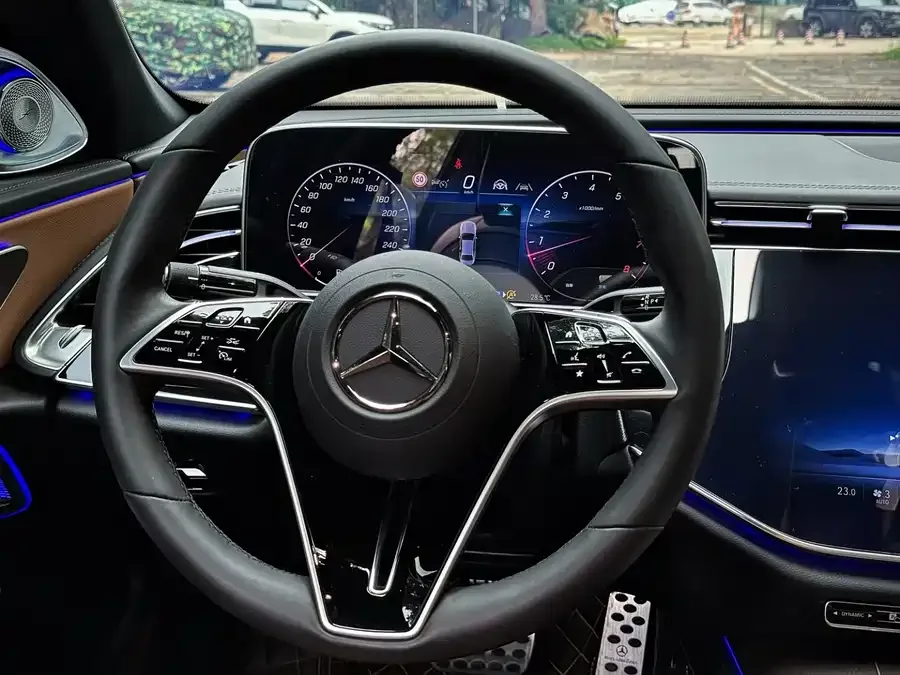 Mercedes-Benz E-Class Mercedes-Benz E-Class 2024 E 300 L Luxury Edition 2024 — миниатюра 4