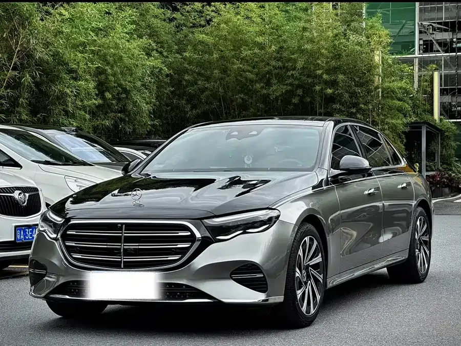 Mercedes-Benz E-Class 2024
